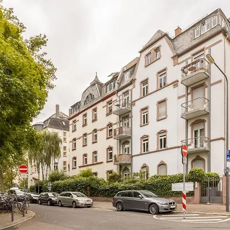 15 Min From Messe, And Ecb Apartament
